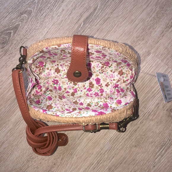 Twine clutch/crossbody custom floral design - Picture 4 of 4